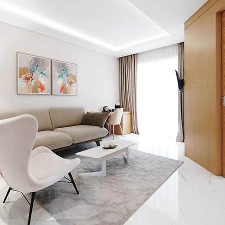 Sea View Hotel 4*